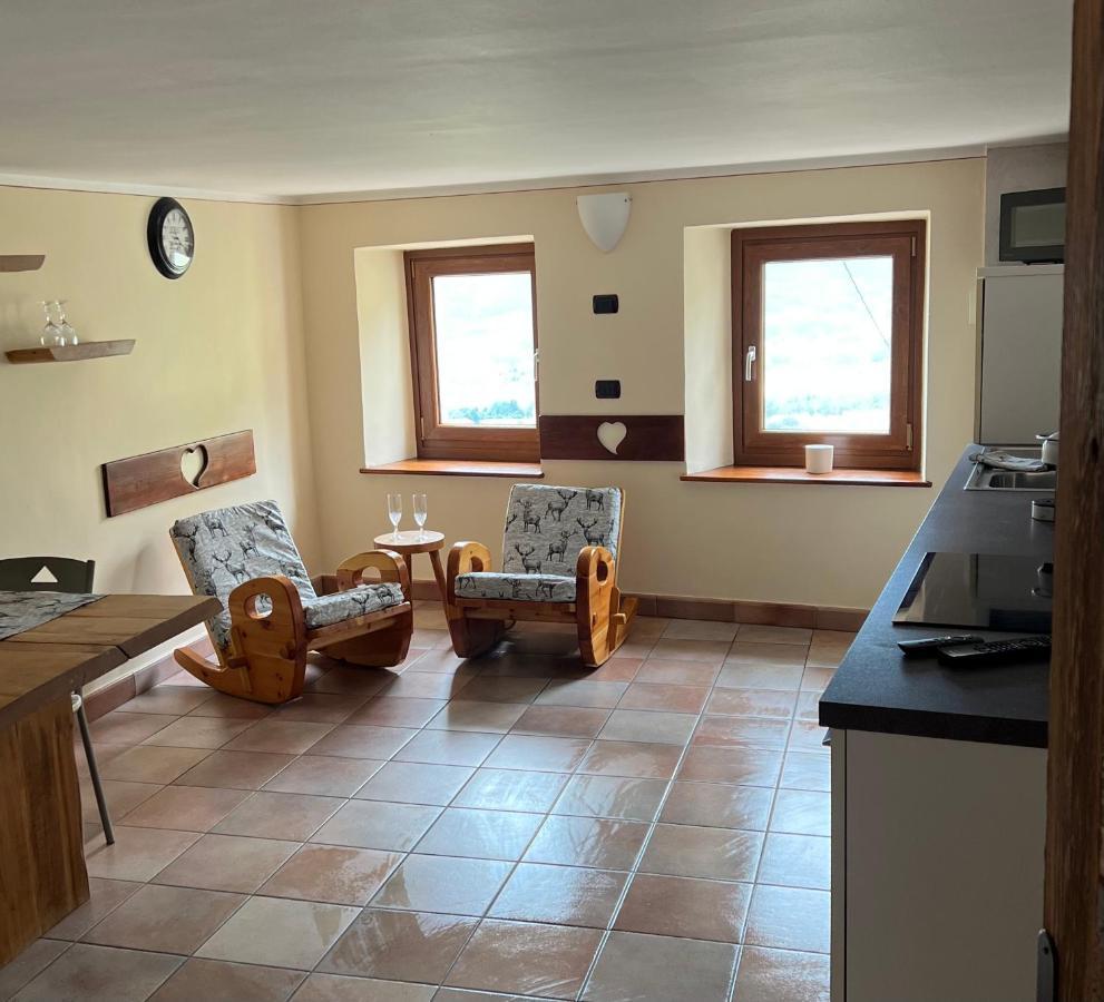 Profumo Di Legno Apartment Aosta Luaran gambar