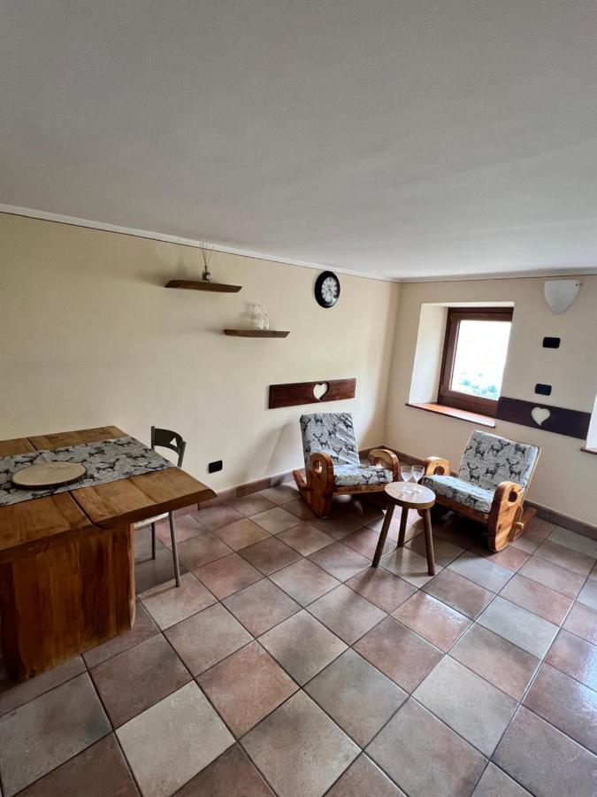 Profumo Di Legno Apartment Aosta Luaran gambar