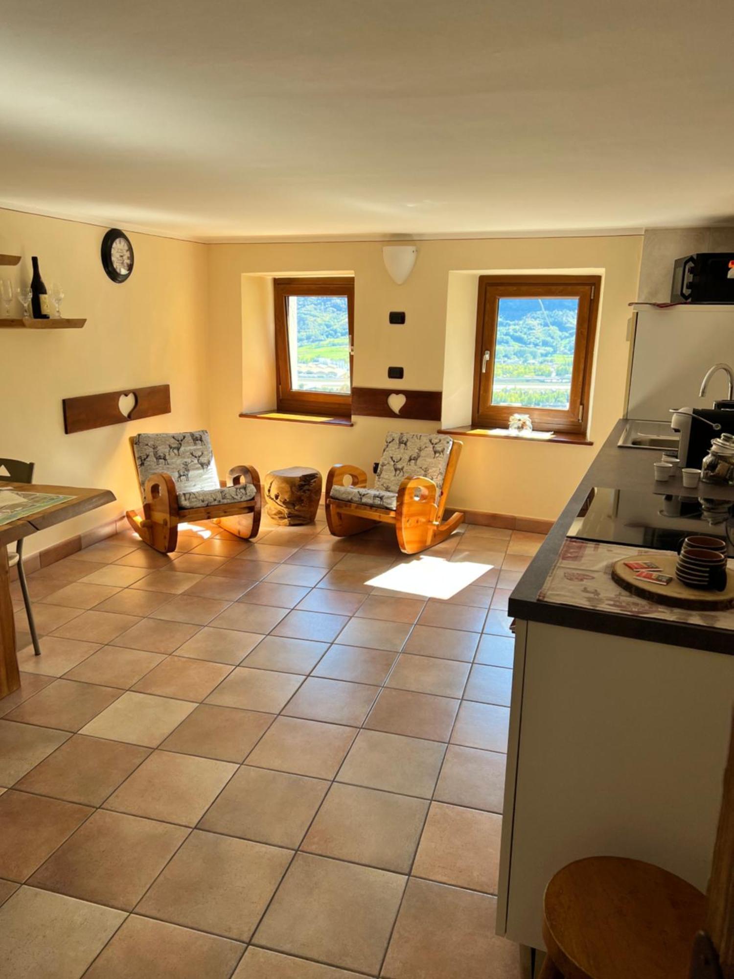 Profumo Di Legno Apartment Aosta Luaran gambar