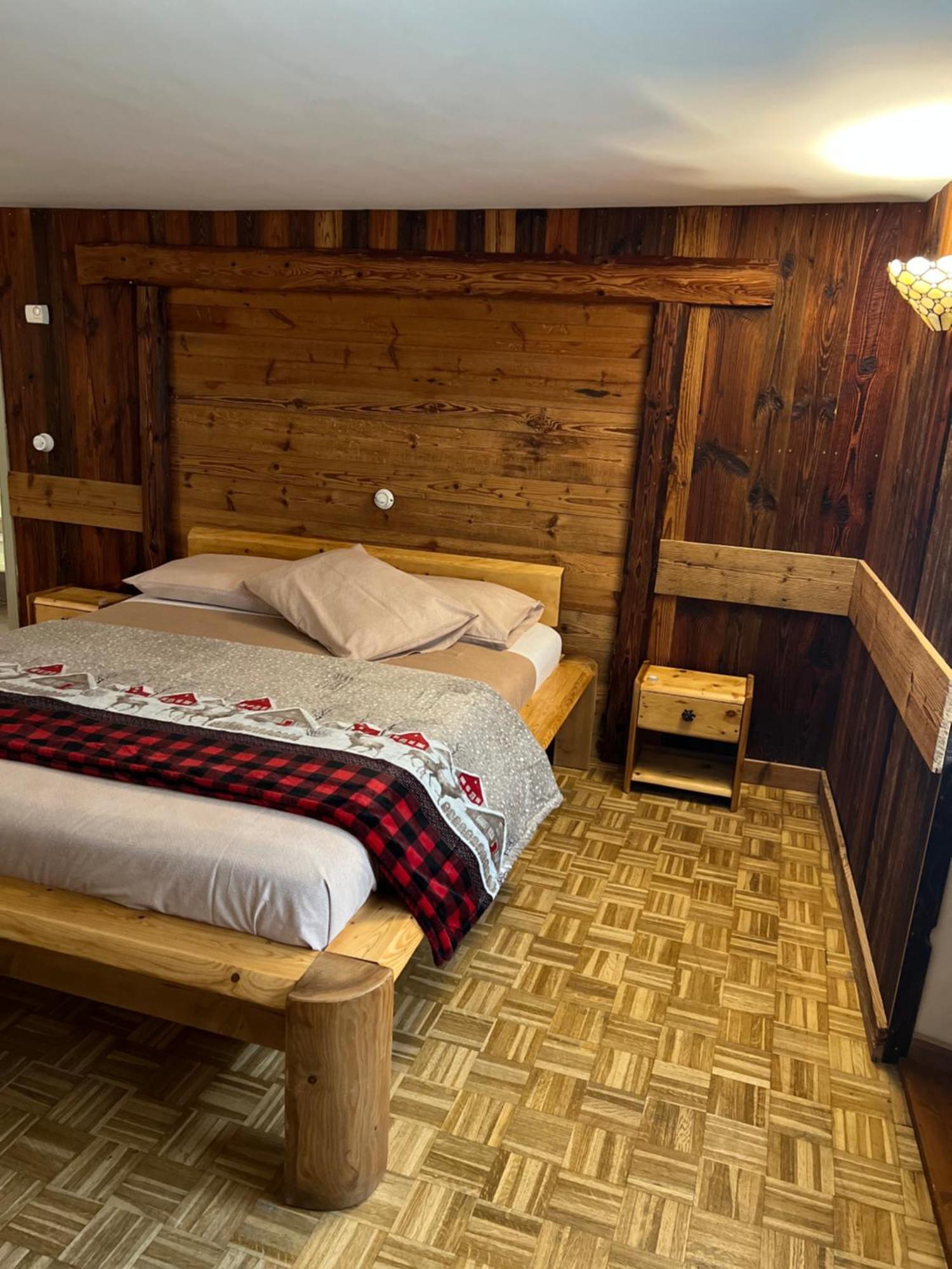 Profumo Di Legno Apartment Aosta Luaran gambar